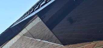 Cladding a roof overhang with aluminium composite panels – modern, durable and easy to install