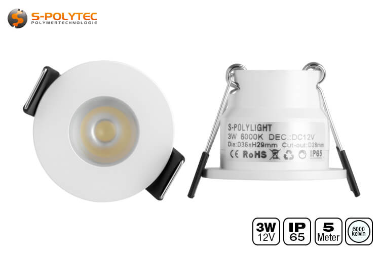 The wiring is carried out without tools thanks to dust- and splash-proof screw connectors