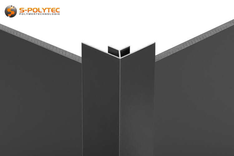 Our powder-coated aluminium inner corner profiles in anthracite (RAL 7016) are made of corrosion-resistant aluminium in an EN AW 6063 T& alloy with a profile thickness of 1.1mm