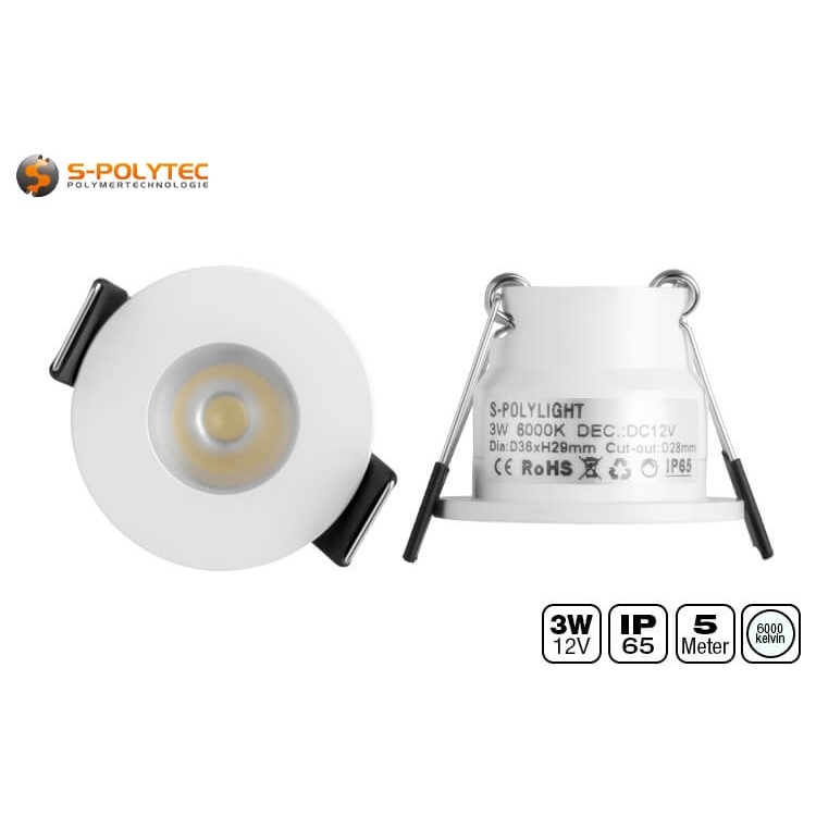 The 5M connection cables have dustproof and waterproof screw connectors for the LED spotlights