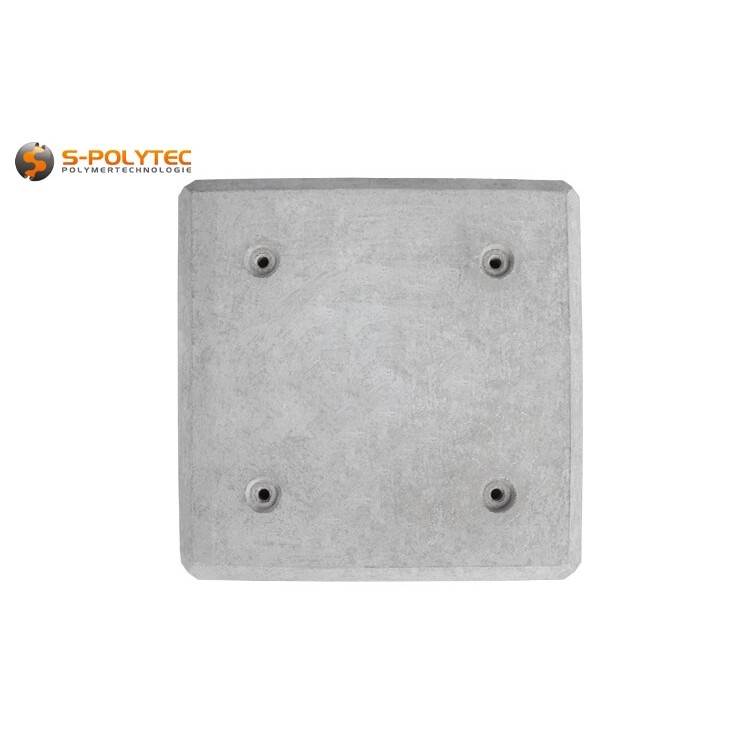 The simple prefabricated concrete base for patio roofs does not have an integrated drainage system