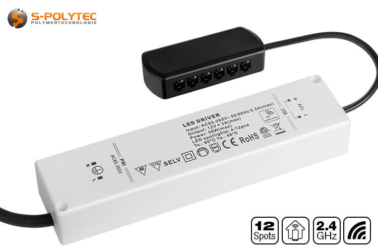The LED SmartHome controller is wired using pre-assembled plug connections