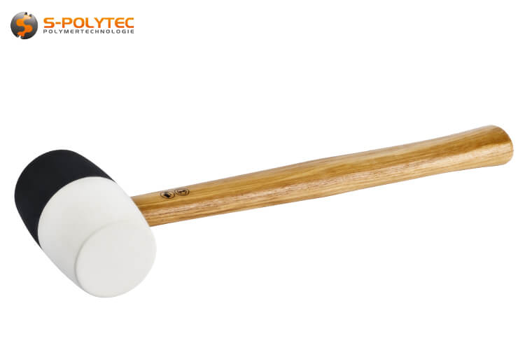 The rubber mallet offers maximum flexibility thanks to its black and white sides