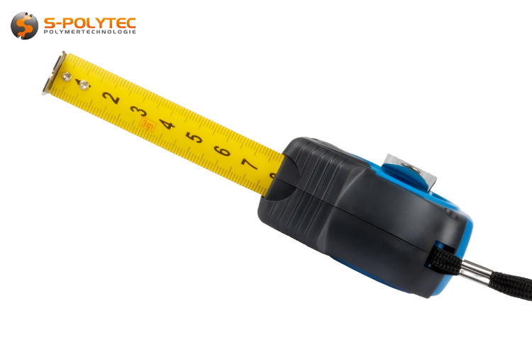 The robust tape measure has a double-sided measuring scale in millimetres with accuracy class II