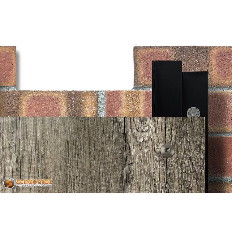 The black aluminium facade profiles with 2000mm length are available at favourable graduated prices