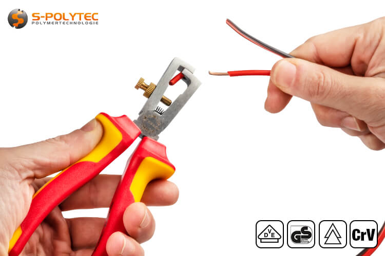 Flexible cable - for example loudspeaker cable is easily stripped with the VDE wire stripper