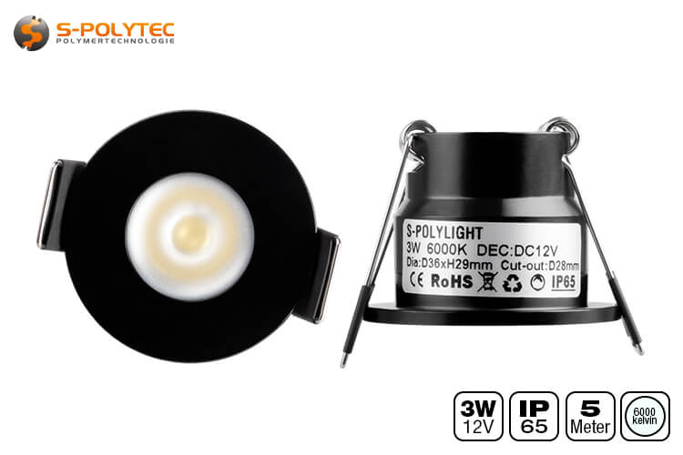 The screw connection on the cable is sealed against dust and splash water to ensure the spots are watertight