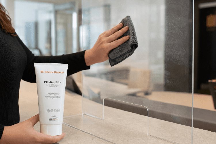 Polishing an acrylic glass protective screen