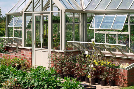 Greenhouse made of weatherproof, waterproof acrylic - buy plastic sheets at S-Polytec
