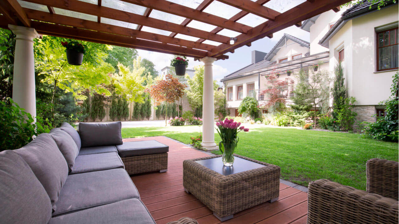 Example of an acrylic terrace roof - Source www.hausundgarten-profi.de